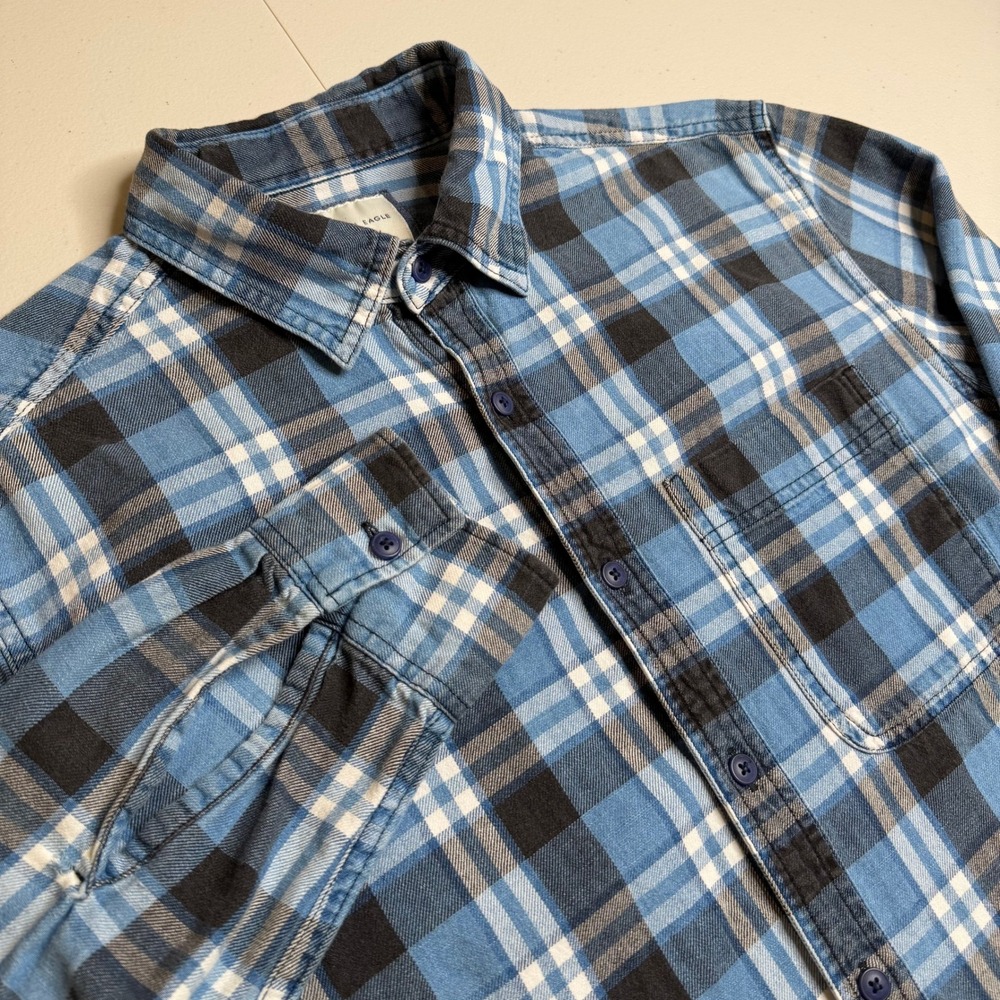 American Eagle Mens Medium Super Soft Blue Plaid Flannel Button Down Shirt